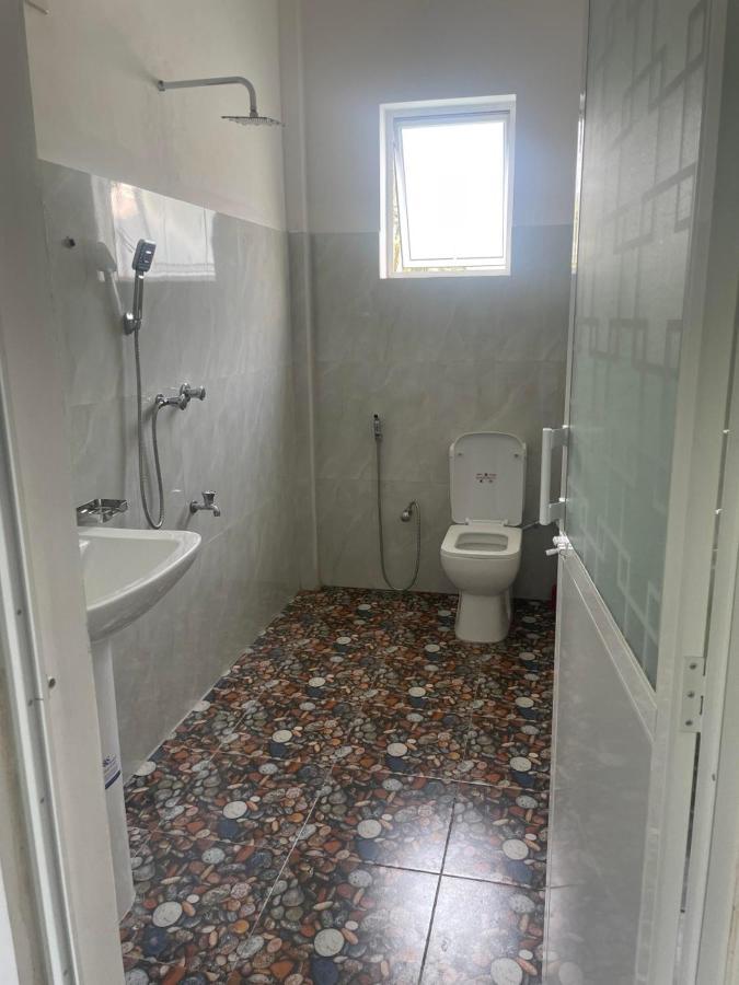 Why Not Backpackers Hostel Mirissa Ngoại thất bức ảnh