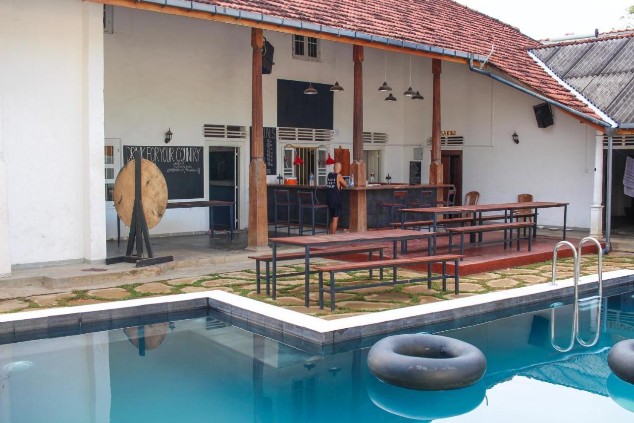 Why Not Backpackers Hostel Mirissa Ngoại thất bức ảnh