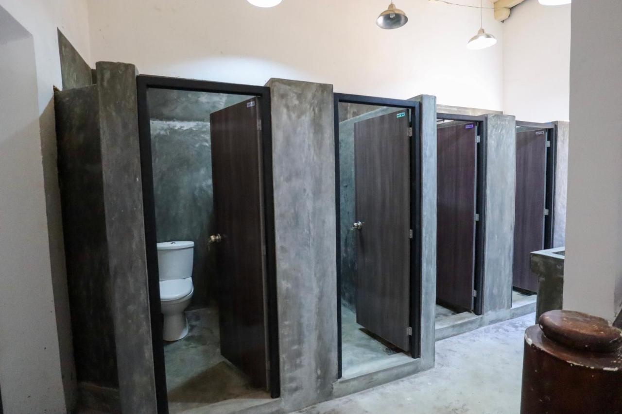 Why Not Backpackers Hostel Mirissa Ngoại thất bức ảnh